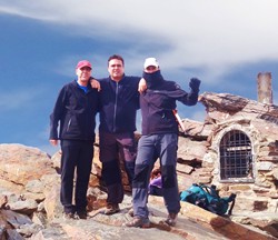 Los tres al fin en la cima del Mulhacn