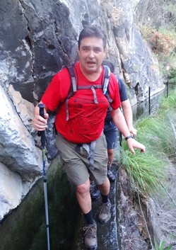 El doctor aterrorizado en la acequia