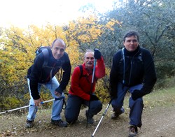 Tres tontos cordubenses agachaditos