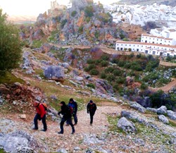 Subiendo al principio por un pedregal