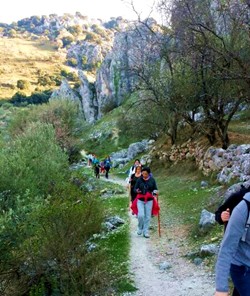 Llegando al final desparramados por la montaa