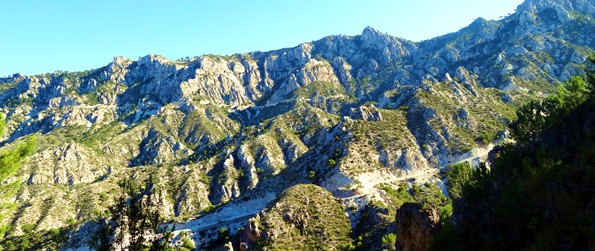 ESPECTACULARES VISTAS DE LA SIERRA DE ALMIJARA, TEJEDA Y ALHAMA