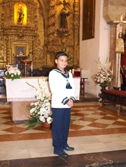 Caramelito en el altar