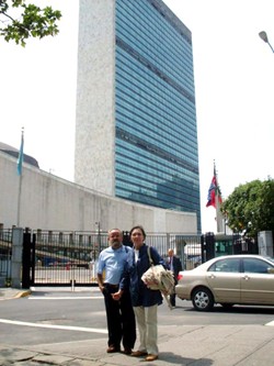 Los titos en el edificio de las Naciones Unidas