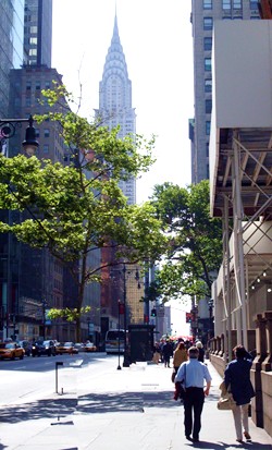 Bajamos por la Calle 42 (Al fondo a la izquierda el Empire State Building)