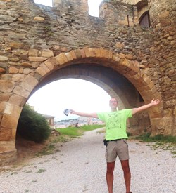 La crucifixin de Romerillo bajo el castillo