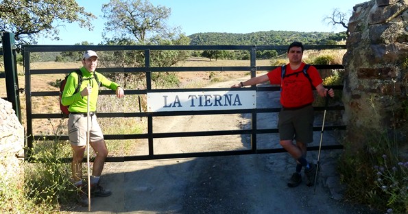 En el punto de encuentro: la valla de La Tierna