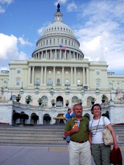 Los titos delante del Capitolio