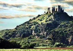 Hasta que el gran Romerillo conquist hericamente el emblemtico Castillo de Almodvar del Ro