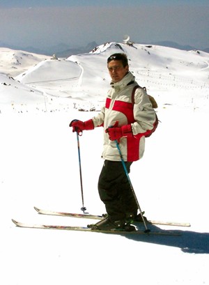 Juanjo esquiando en Sierra Nevada en diciembre de 2017